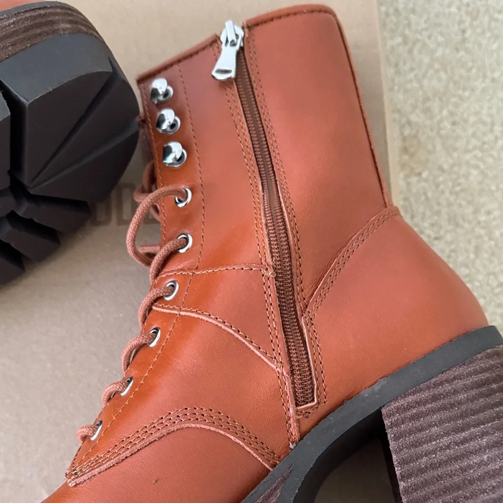 Steve Madden Brown Lace-Up Combat Boots NEW - Picture 5 of 7